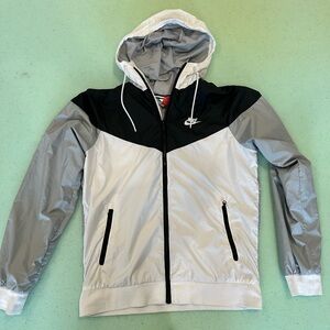 Nike Windbreaker Jacket - Gray & Black - Size Small